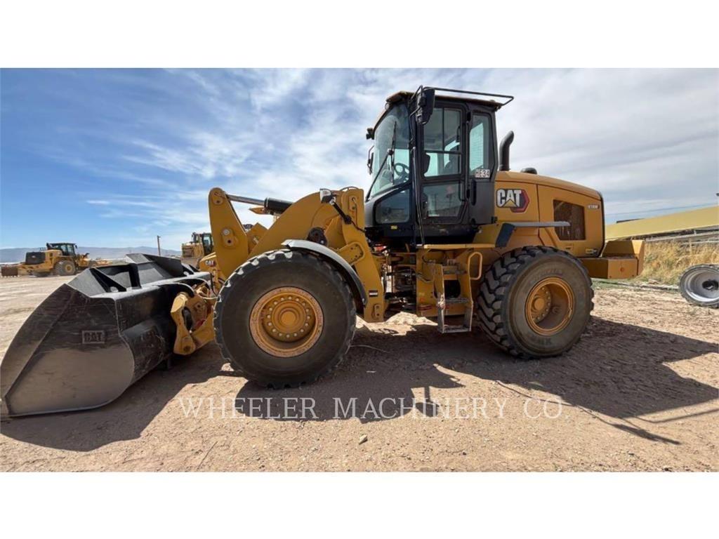CAT 938M QC 轮式装载机