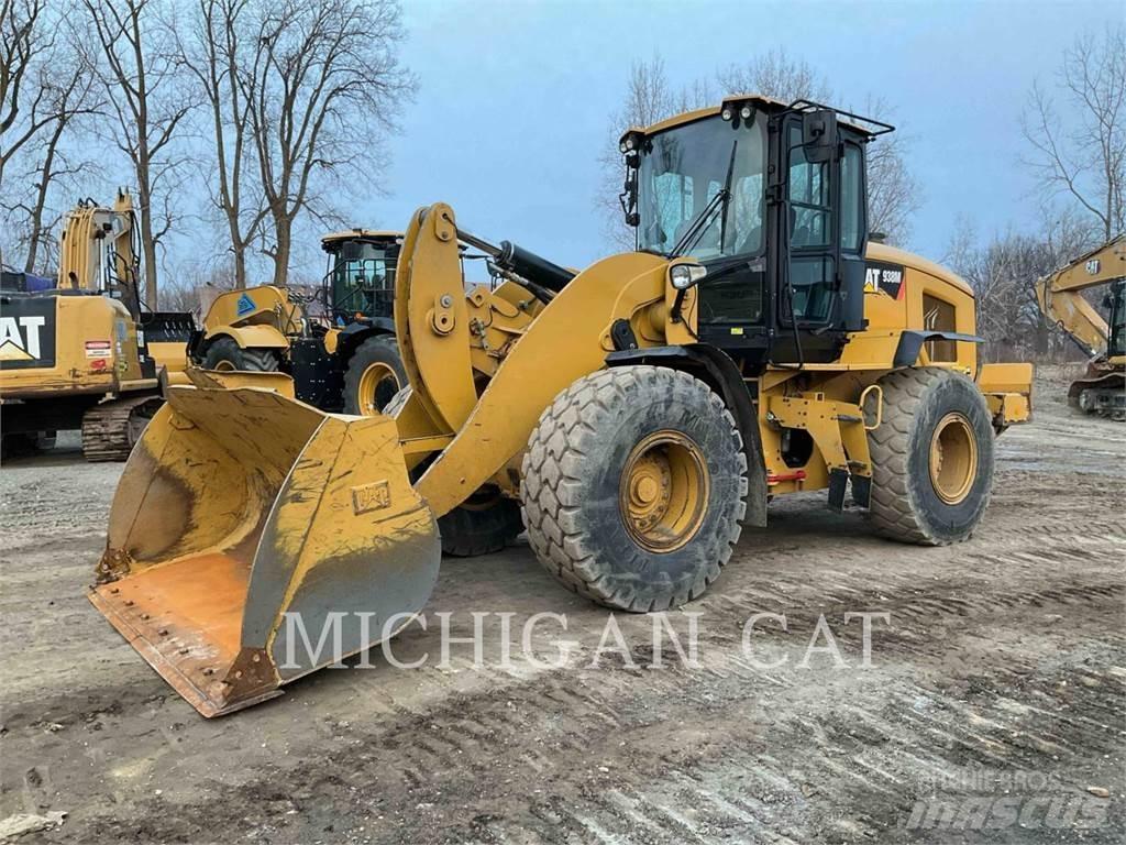 CAT 938M R+ 轮式装载机
