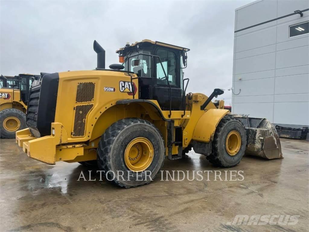 CAT 950M 轮式装载机