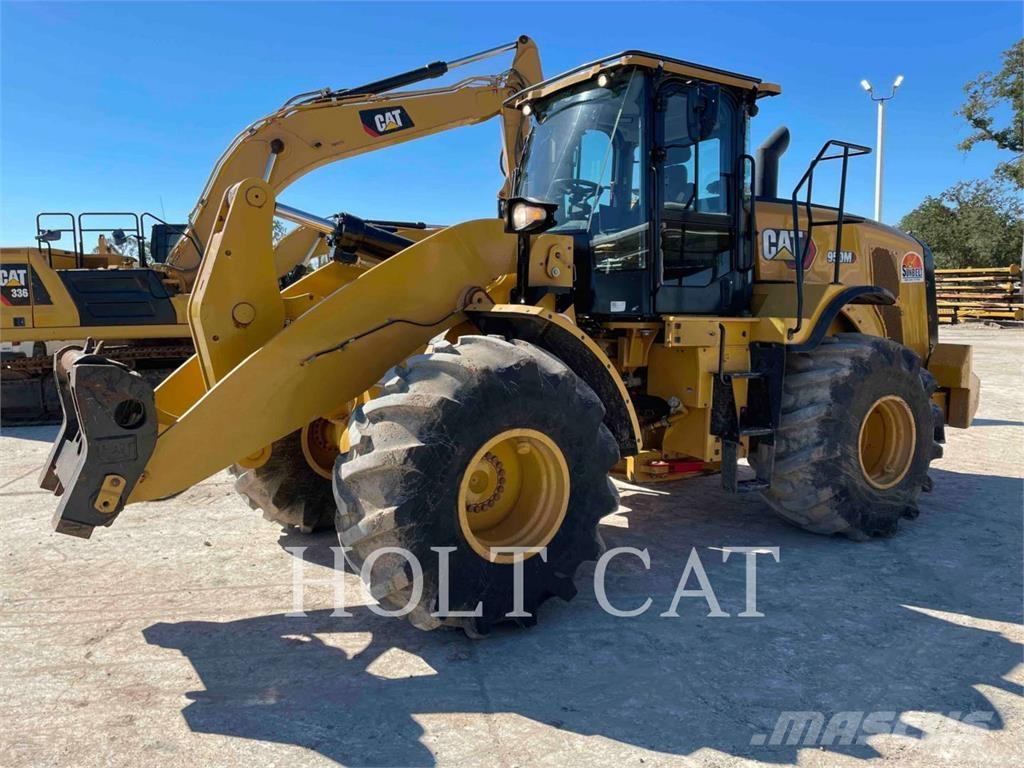 CAT 950M 轮式装载机