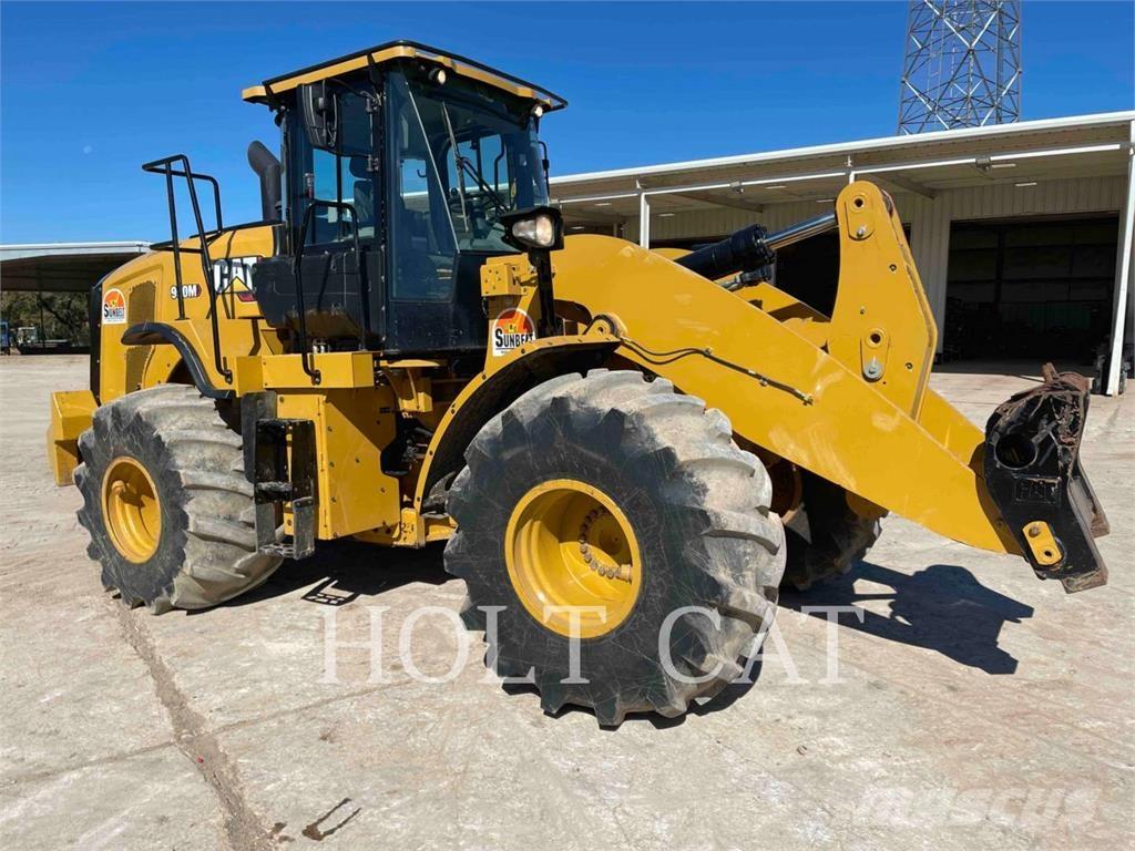 CAT 950M 轮式装载机