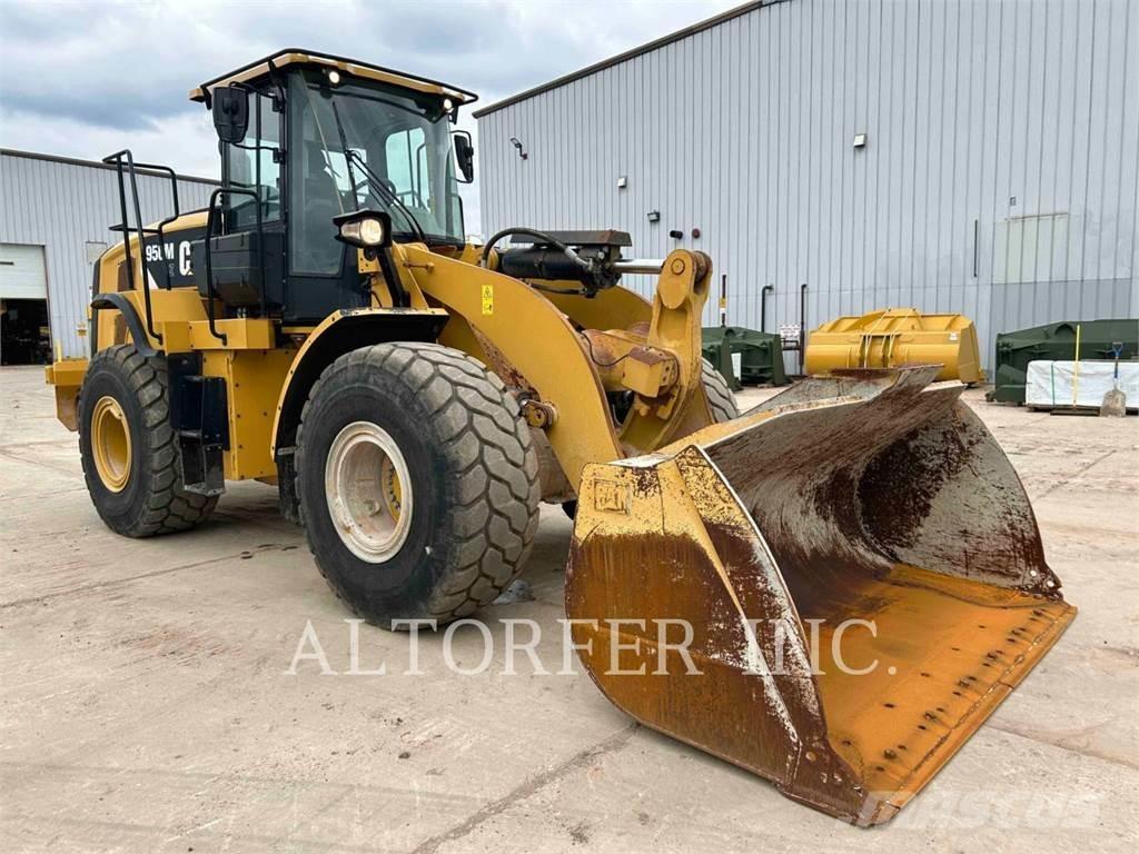 CAT 950M 轮式装载机