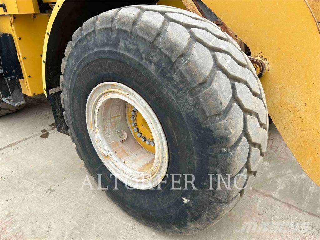 CAT 950M 轮式装载机