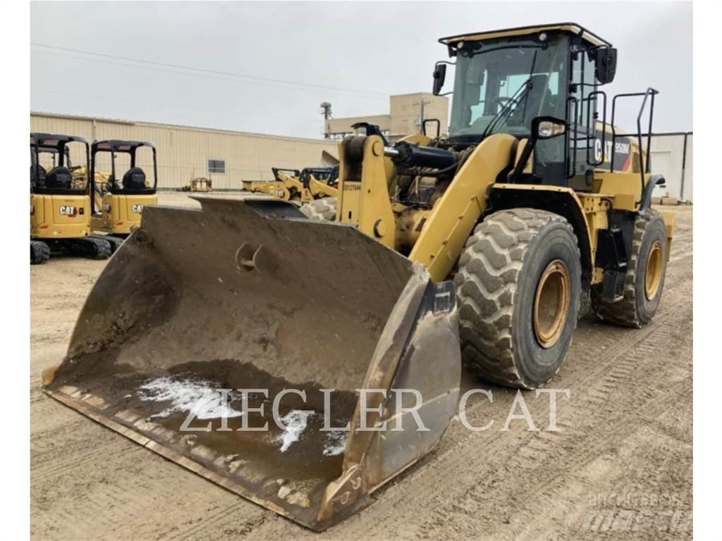 CAT 950M 轮式装载机