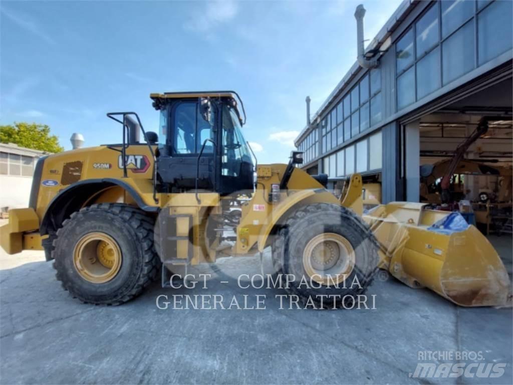 CAT 950M 轮式装载机