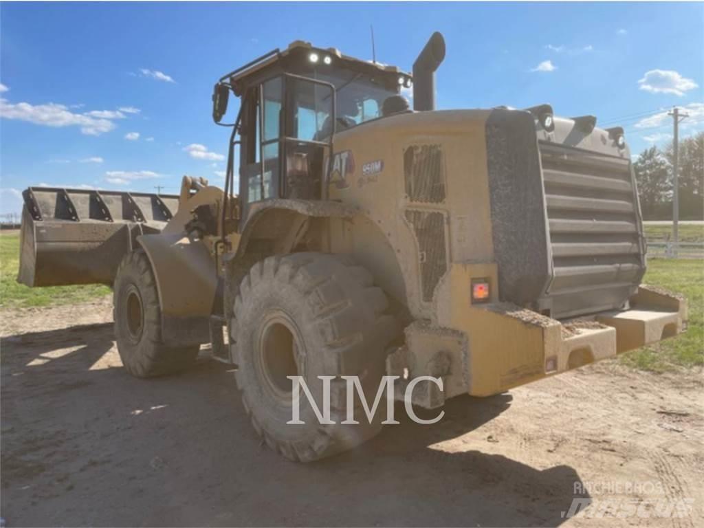 CAT 950M 轮式装载机