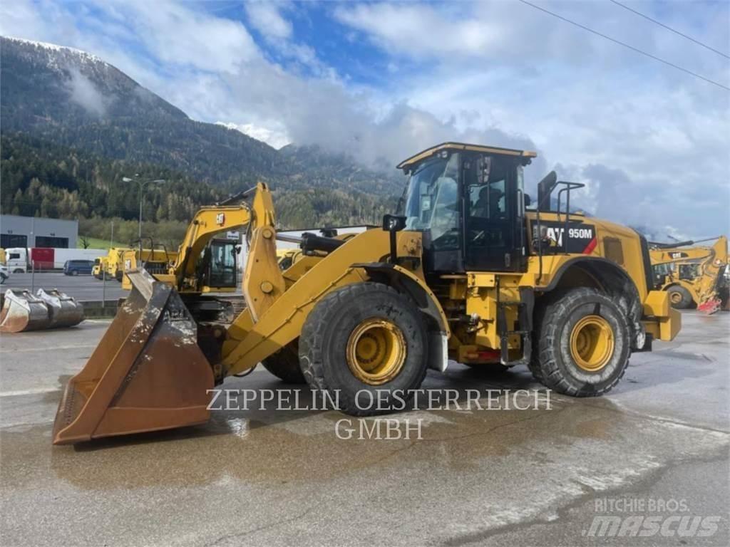 CAT 950M 轮式装载机