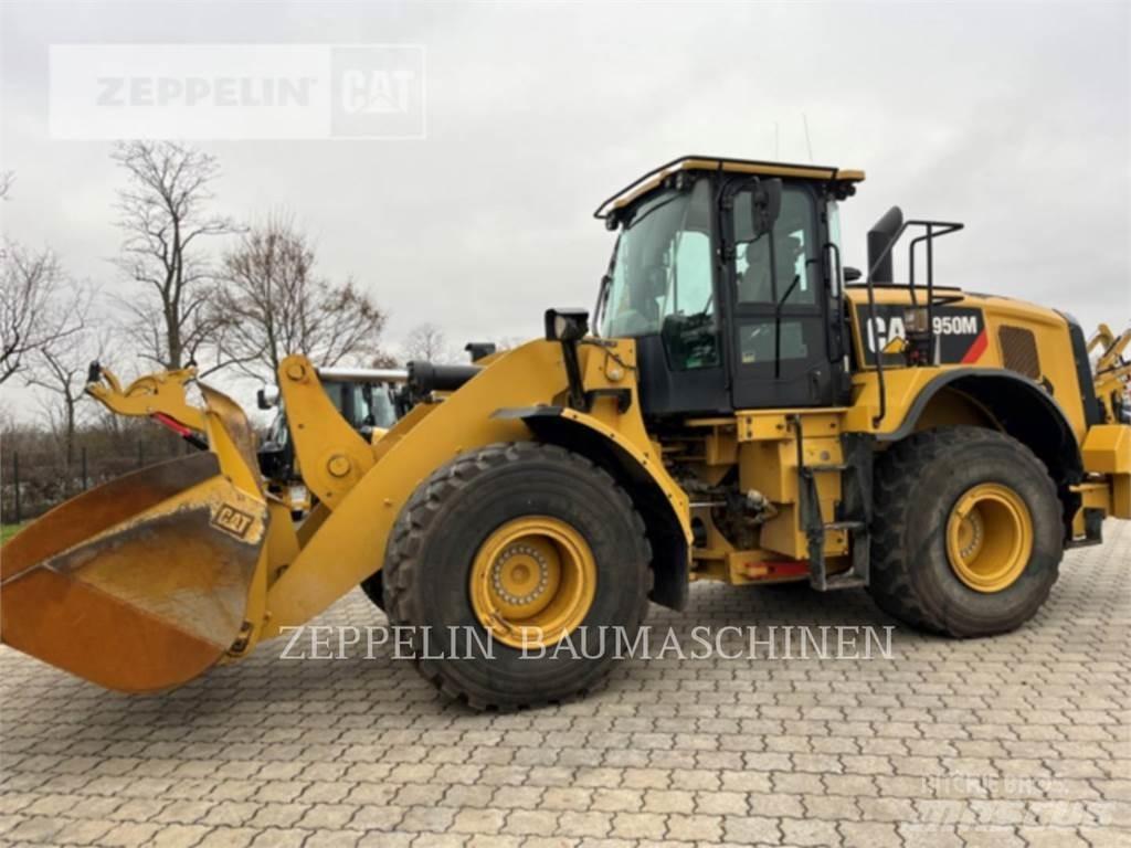 CAT 950M 轮式装载机