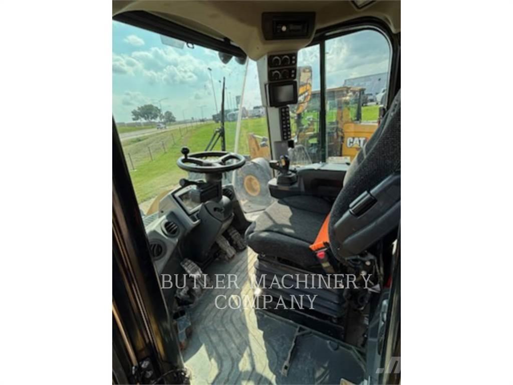 CAT 950M 轮式装载机