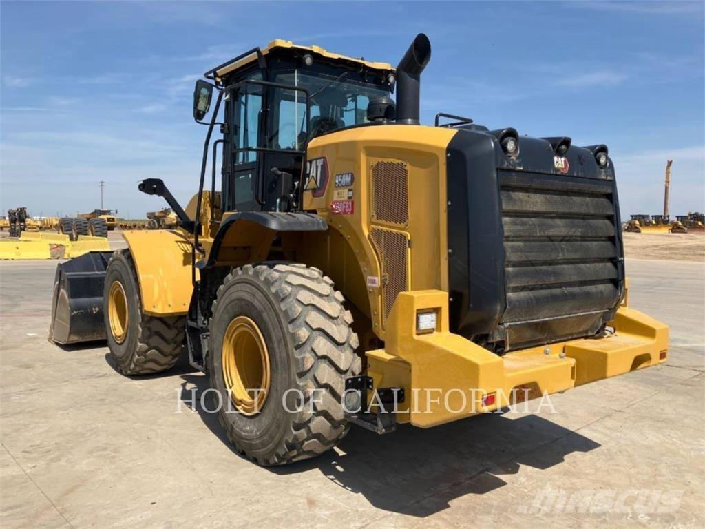 CAT 950M 轮式装载机