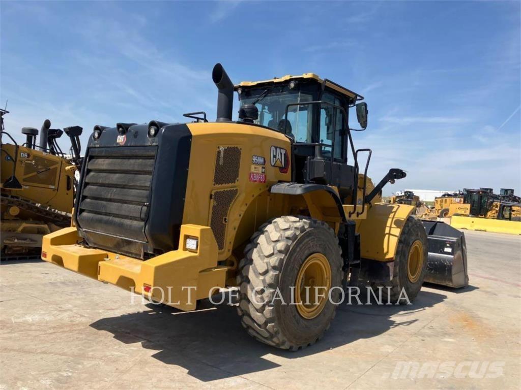 CAT 950M 轮式装载机
