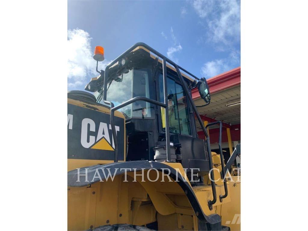 CAT 950M 轮式装载机