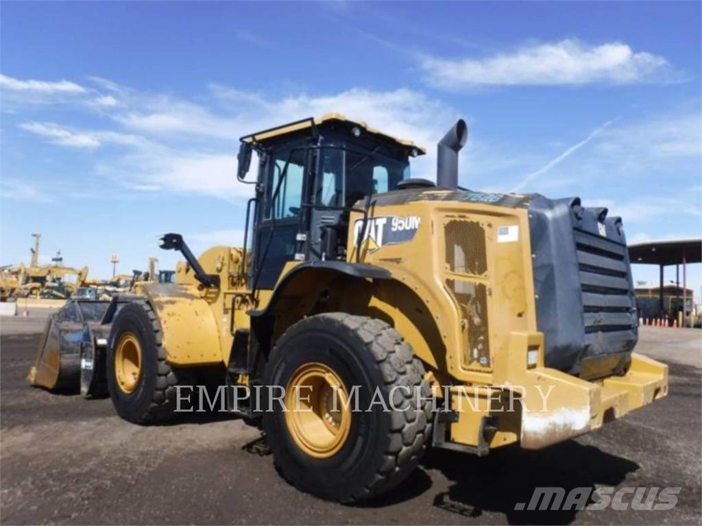 CAT 950M FC 轮式装载机