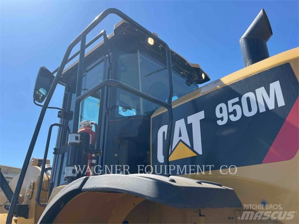 CAT 950M FC 轮式装载机