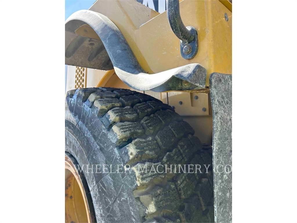 CAT 950M JRB 轮式装载机