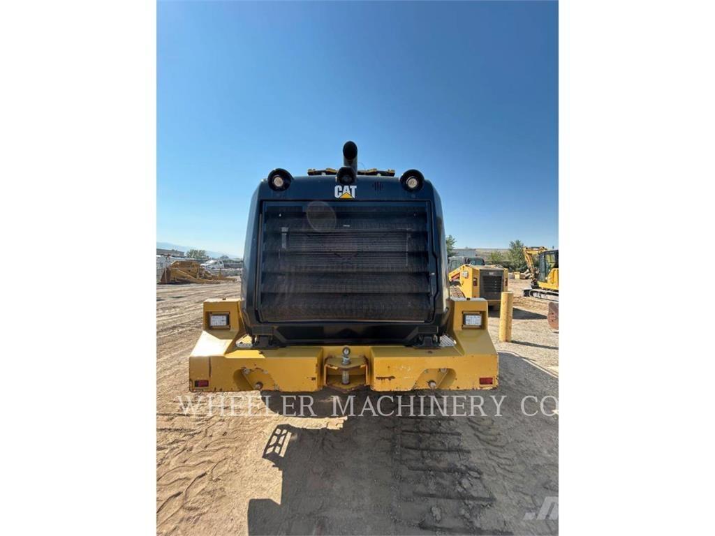 CAT 950M QC 轮式装载机