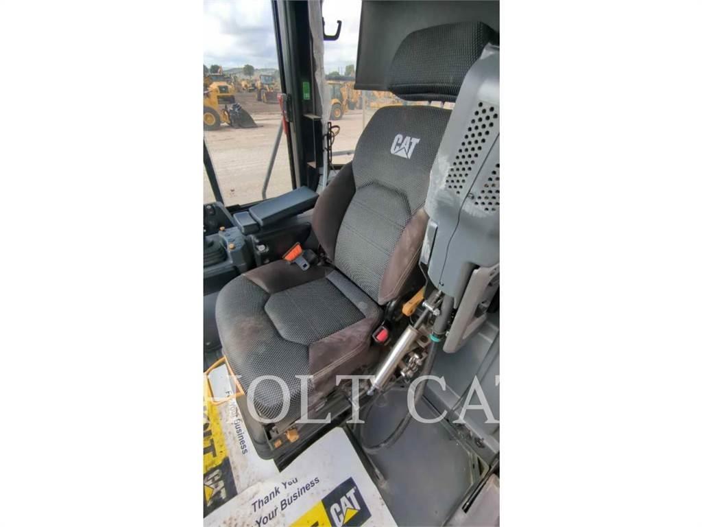 CAT 950M QC 轮式装载机