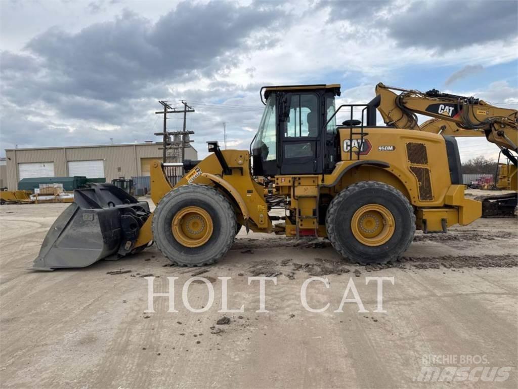 CAT 950M QC 轮式装载机