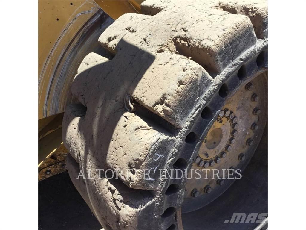 CAT 950M WH 轮式装载机