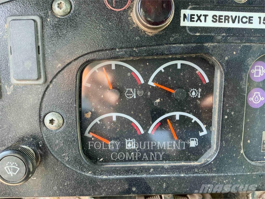 CAT 953C 履带式装载机