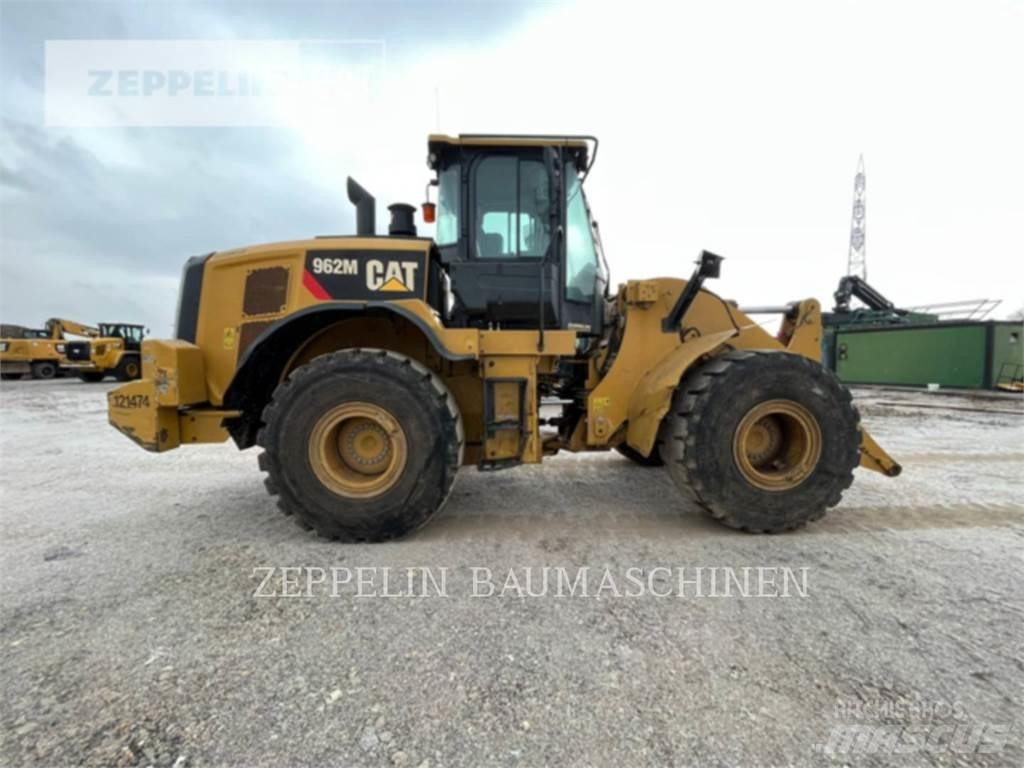 CAT 962M 轮式装载机