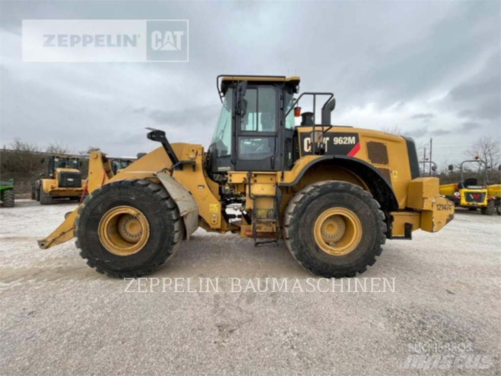 CAT 962M 轮式装载机
