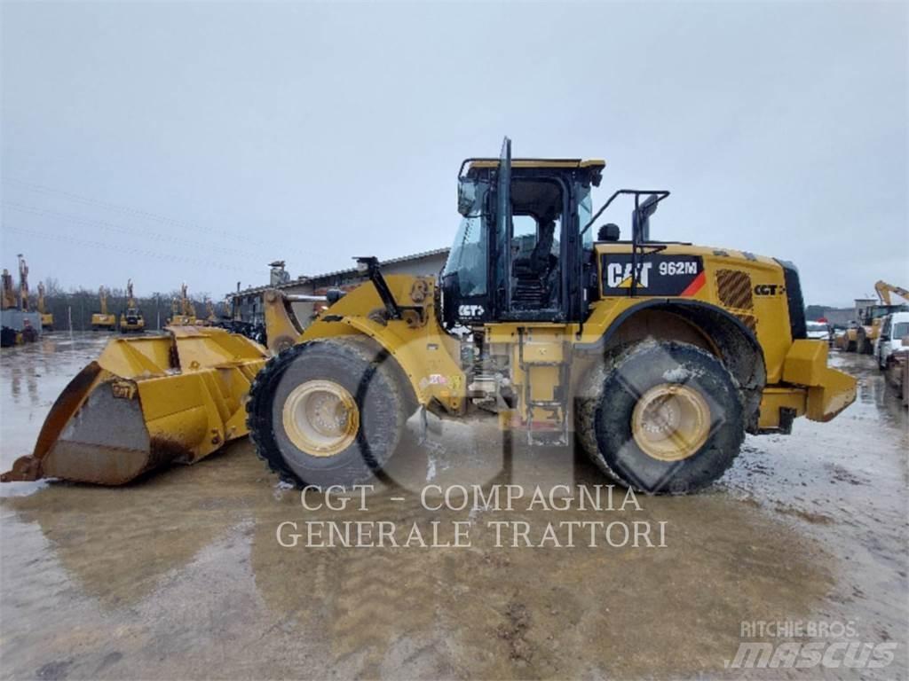 CAT 962M 轮式装载机