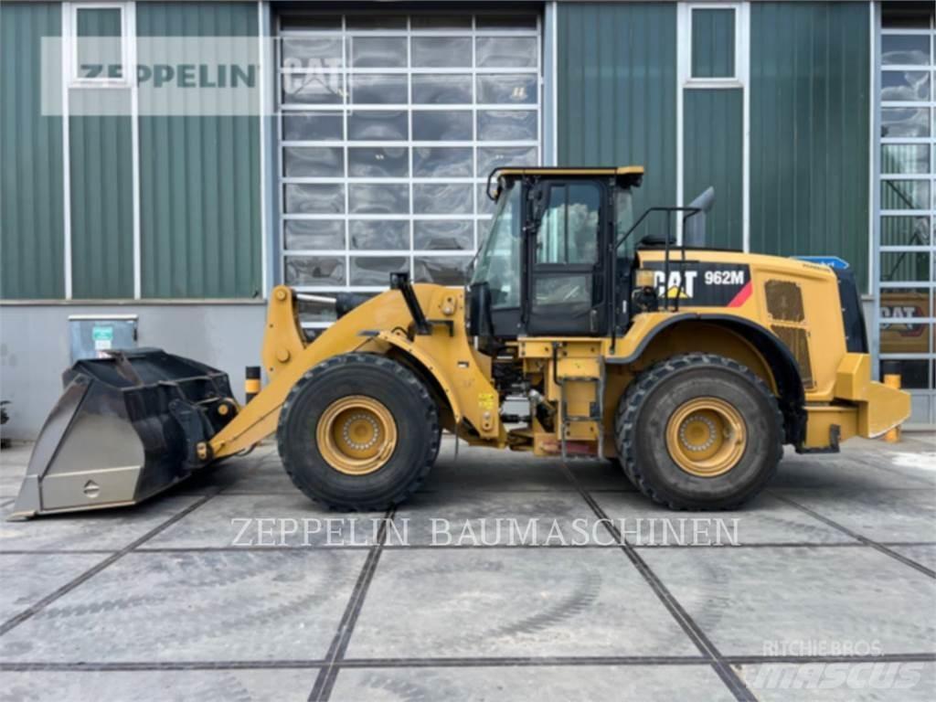 CAT 962M 轮式装载机