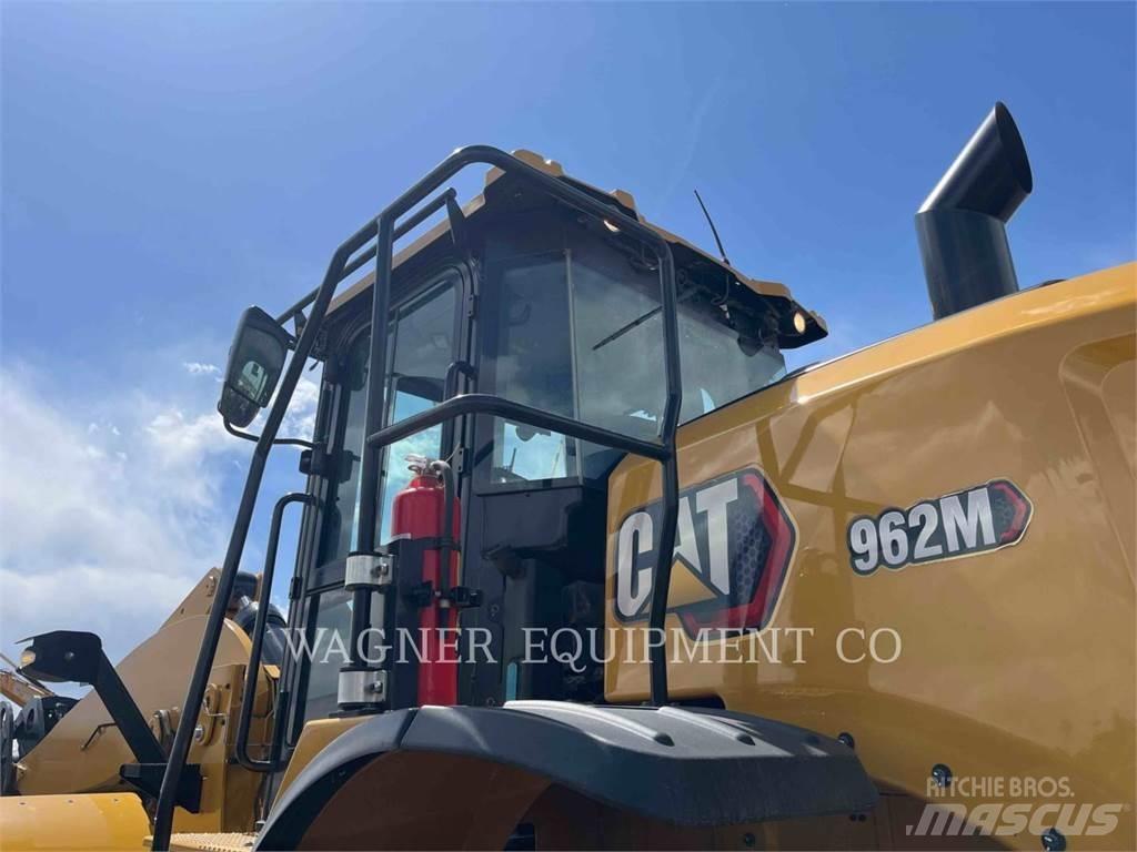 CAT 962M 轮式装载机