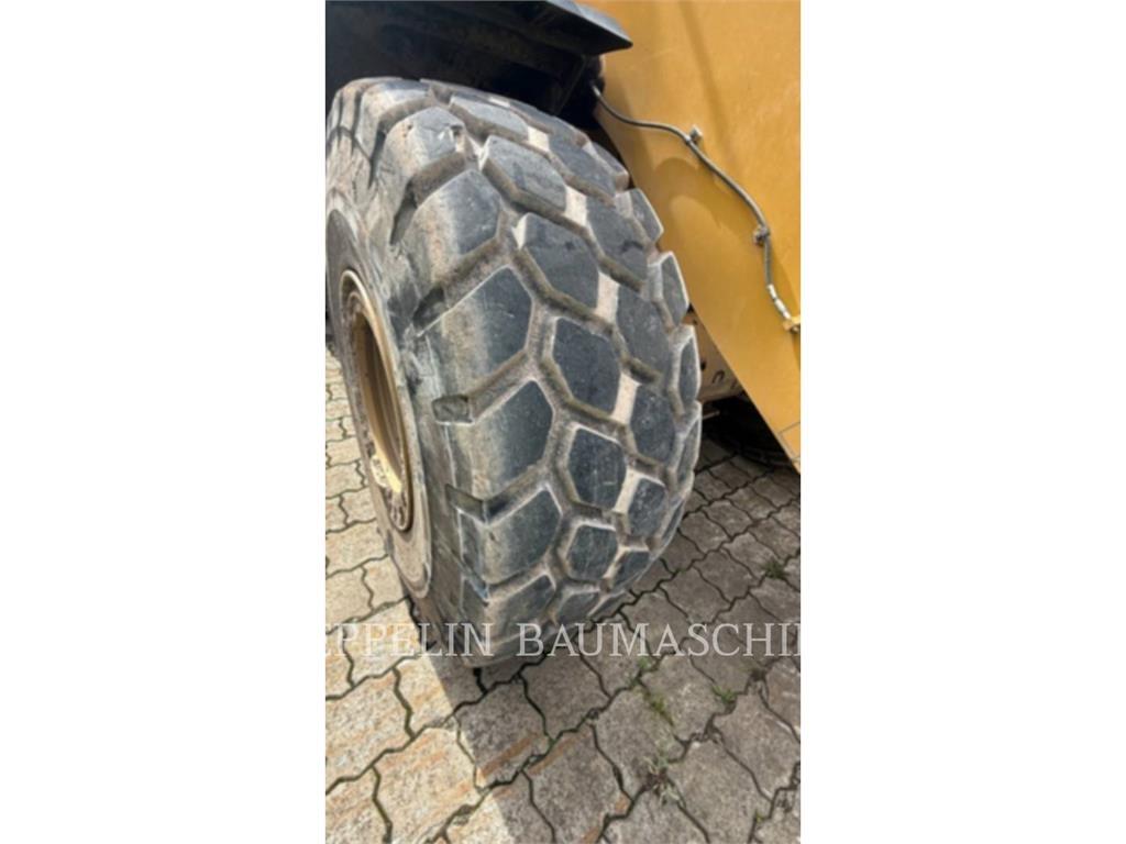 CAT 962M 轮式装载机