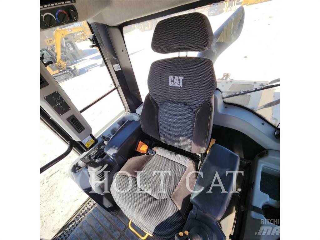 CAT 963 履带式装载机