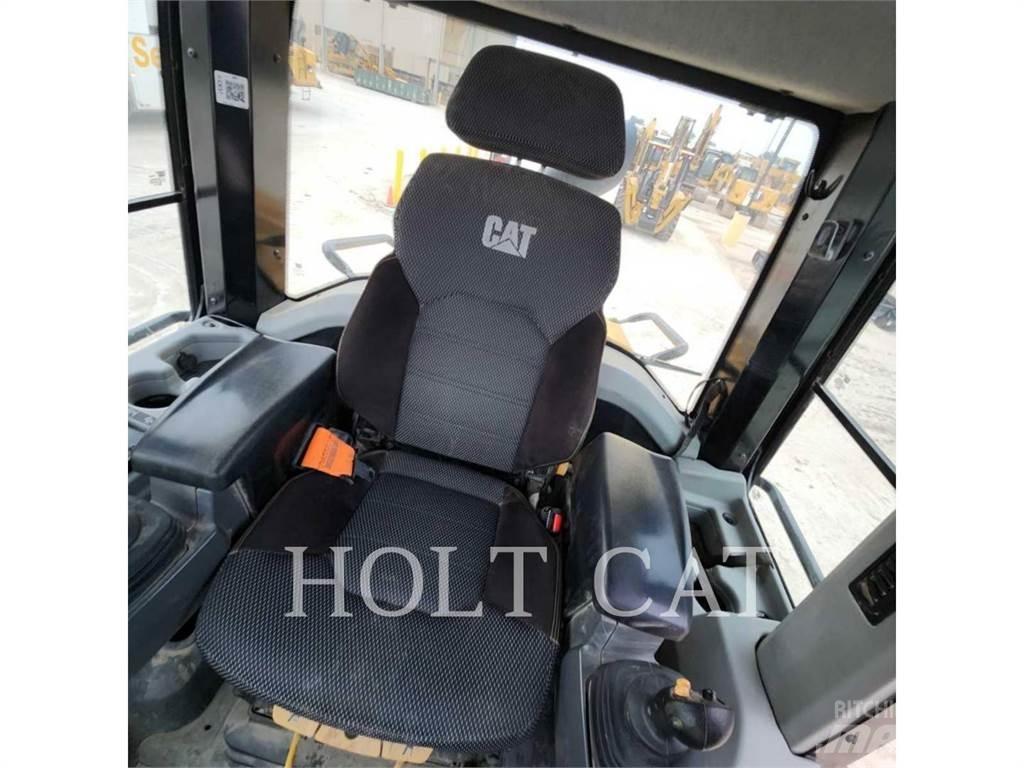 CAT 963 履带式装载机