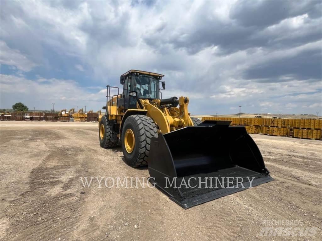 CAT 966 轮式装载机