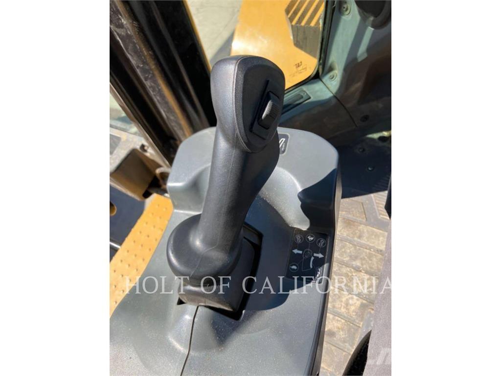 CAT 966 轮式装载机
