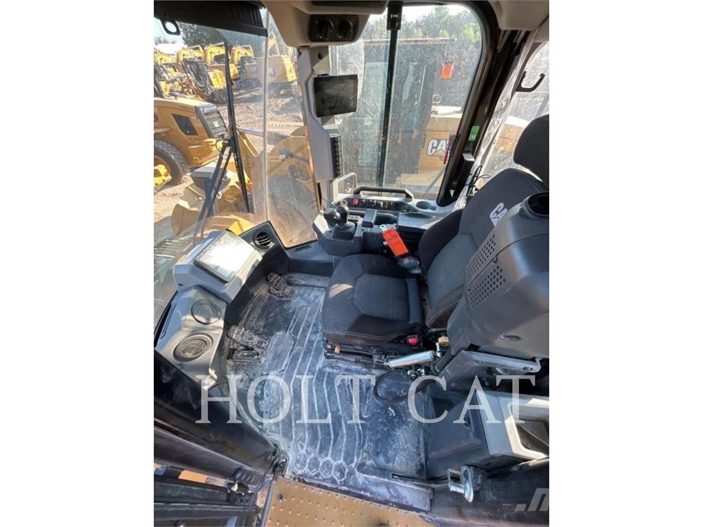 CAT 966 XE 轮式装载机