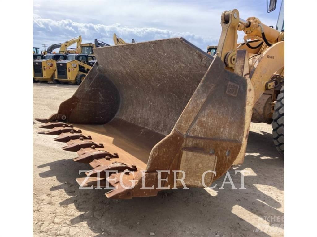 CAT 966G 轮式装载机