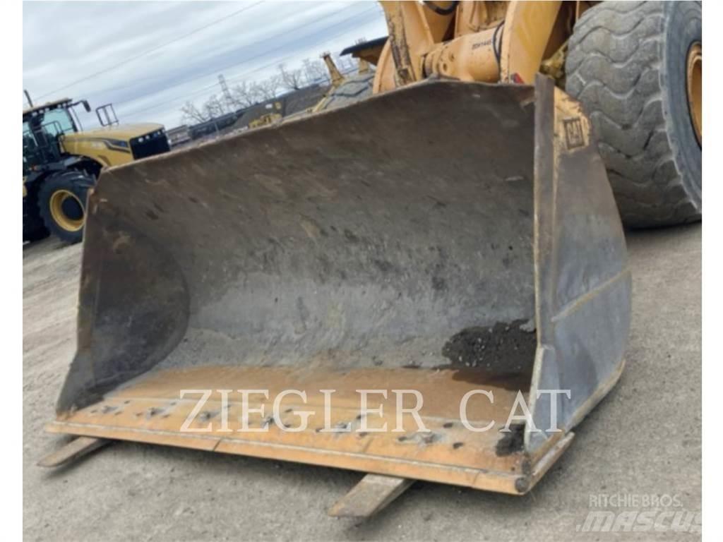 CAT 966G 轮式装载机