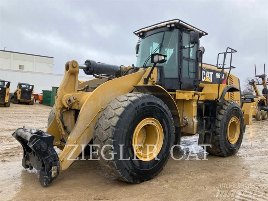 CAT 966K 轮式装载机