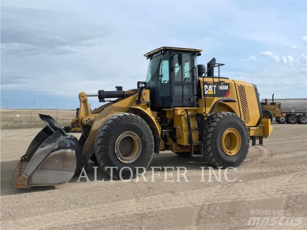 CAT 966M 履带式推土机