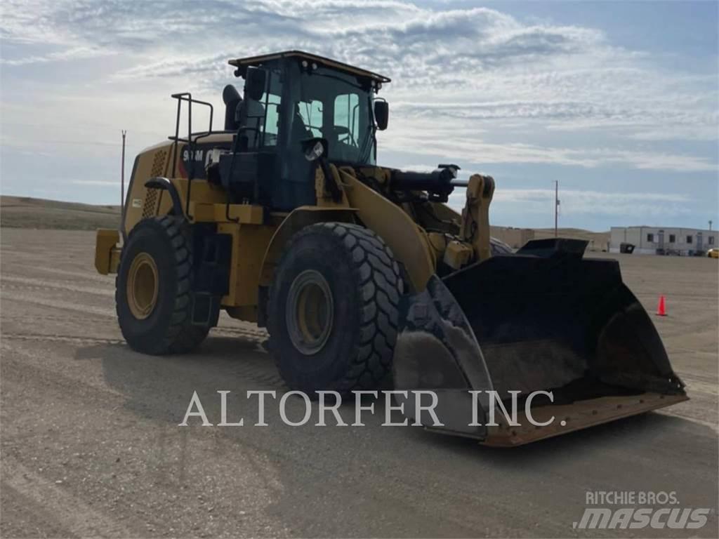 CAT 966M 履带式推土机