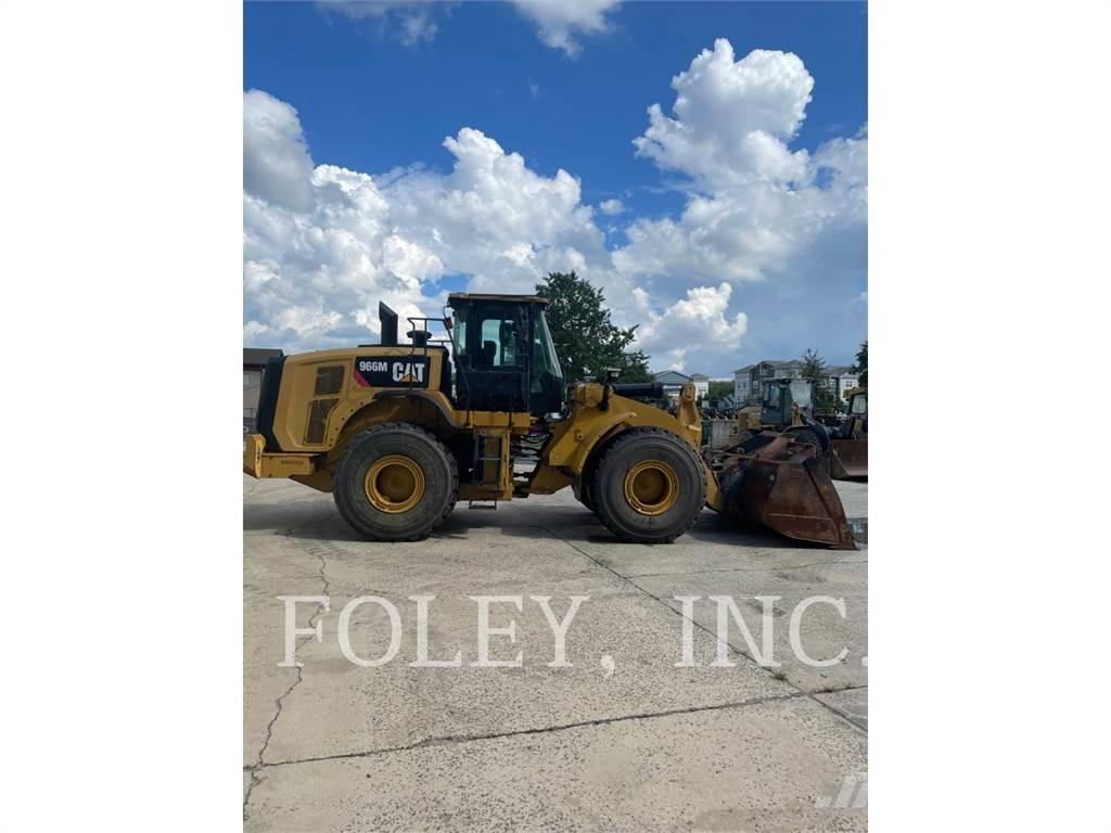 CAT 966M 轮式装载机