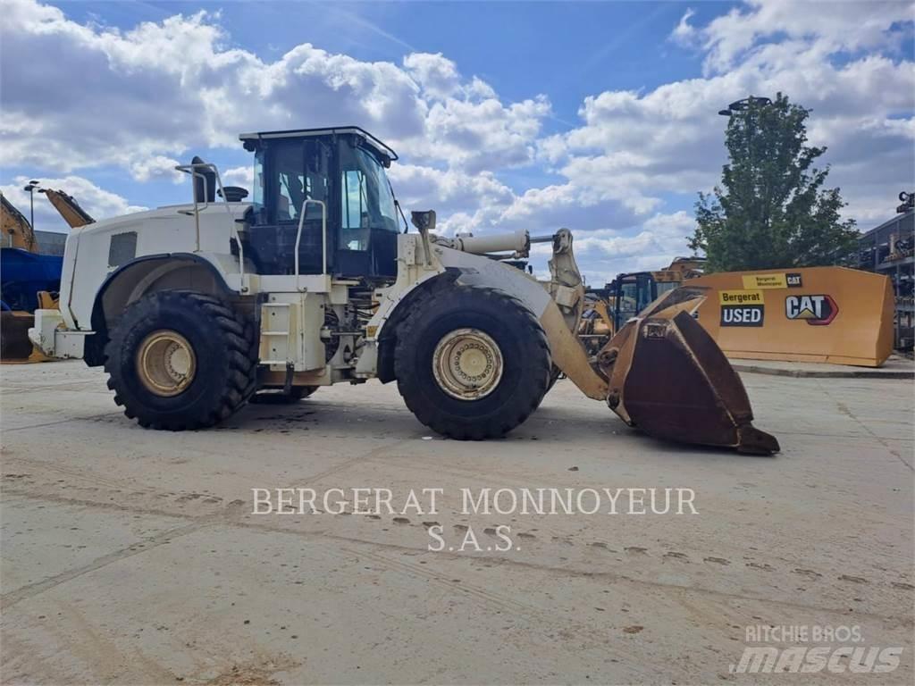 CAT 966M 轮式装载机