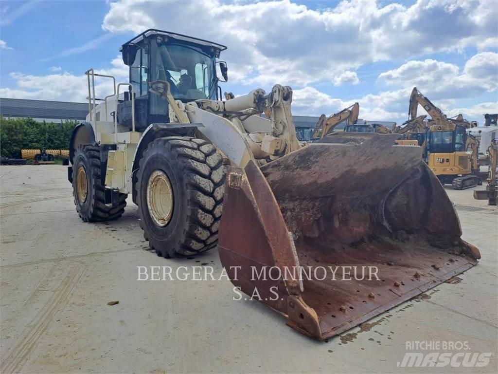 CAT 966M 轮式装载机