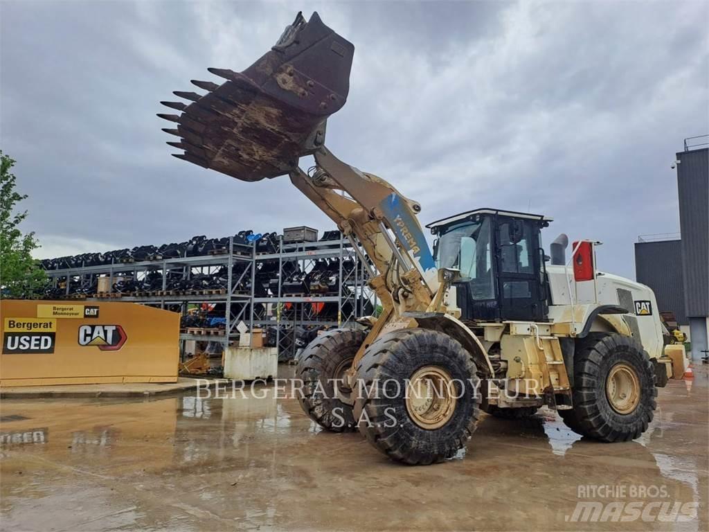 CAT 966M 轮式装载机