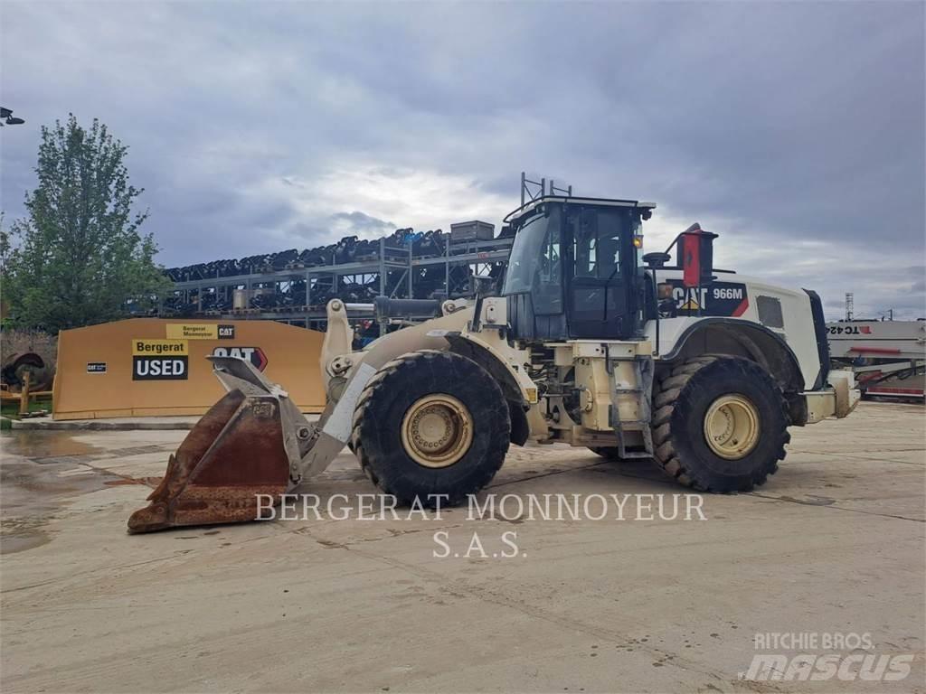 CAT 966M 轮式装载机