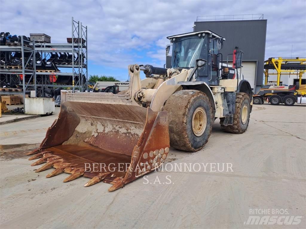CAT 966M 轮式装载机