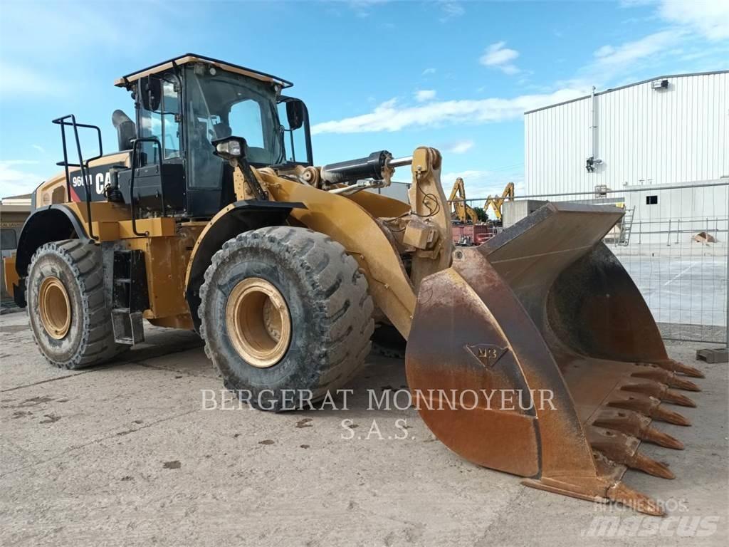 CAT 966M 轮式装载机