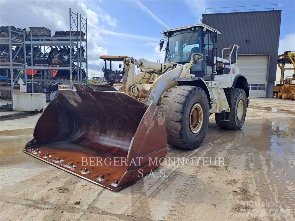 CAT 966M 轮式装载机