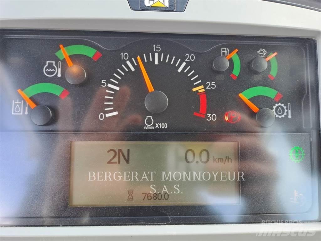 CAT 966M 轮式装载机