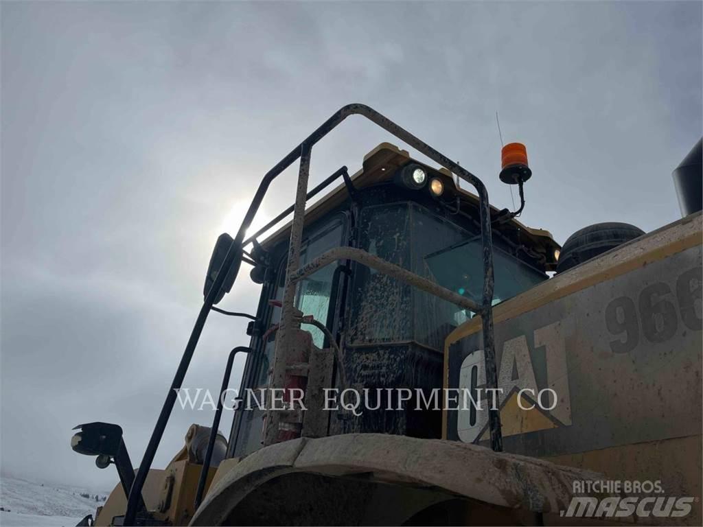CAT 966M 轮式装载机